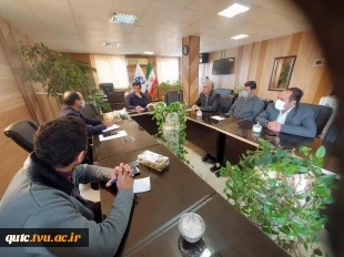 اولین جلسه شورای آموزشی با حضور ریاست محترم مرکز در سال جدیدبرگزار گردید: 8