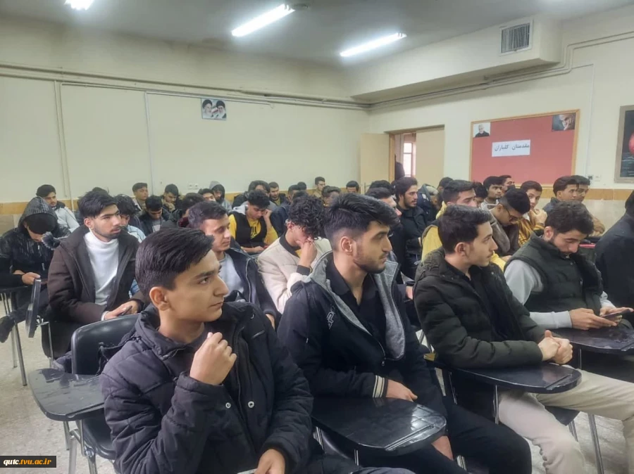 مراسم بزرگداشت روز بصیرت و حماسه ۹ دی  با حضور حجت الاسلام و المسلمین حاج آقای حمید لطیفی برگزار شد 9