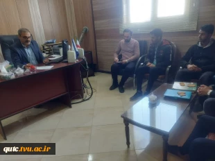 اعضاء بسیج دانشجویی آموزشکده فنی شهید رجای قوچان برای ارائه برنامه ها، اعلام نیاز ها و کمبودها با سرپرست محترم معاونت فرهنگی و دانشجویی دیدار و گفتگو کردند. 4