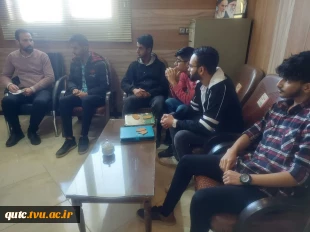 اعضاء بسیج دانشجویی آموزشکده فنی شهید رجای قوچان برای ارائه برنامه ها، اعلام نیاز ها و کمبودها با سرپرست محترم معاونت فرهنگی و دانشجویی دیدار و گفتگو کردند. 5