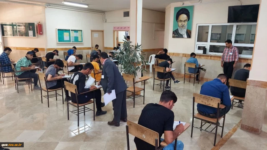هیئت نظارت و ارزیابی و تضمین کیفیت دانشگاه فنی و حرفه ای از آموزشکده فنی شهید رجایی قوچان بازدید کردند. 43