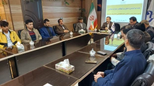 نشست هم اندیشی با محوریت "انتخابات و مشارکت حداکثری" در دانشکده فنی و حرفه‌ای شهید رجایی و با حضور فرماندار شهرستان قوچان برگزار شد 20