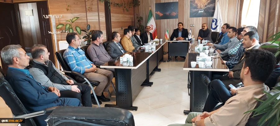 نشست هم اندیشی کارکنان دانشکده فنی وحرفه ای شهید رجایی قوچان با دکتر فربد برگزار شد

 3