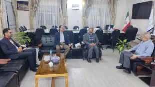 دیدار مهندس شادمان باهمراهی جمعی از همکاران آموزشکده قوچان بافرماندار محترم شهرستان قوچان 3