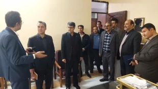 دیدار گرم و صمیمانه رئیس دانشگاه با کارکنان آموزشکده قوچان

 4