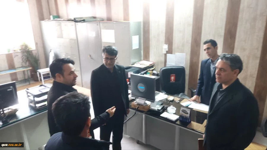 دیدار گرم و صمیمانه رئیس دانشگاه با کارکنان آموزشکده قوچان

 10