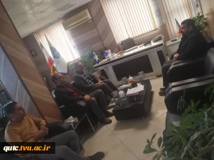 نشست مشترک مدیریت صندوق کارآفرینی امیدقوچان با سرپرست دانشگاه ملی مهارت-آموزشکده قوچان 4