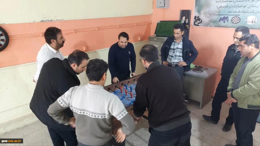 جشنواره ورزشی زمستانی کارکنان دانشگاه با حضور پرشور همکاران دانشکده قوچان برگزار شد.
 4