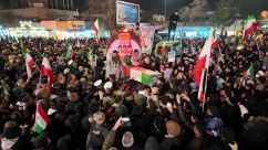 وداع باشکوه پیکر ناوسروان شهید احمد قدرتیان باحضورجمعی ازاساتیدفرهیخته وکارکنان محترم دانشکده ملی مهارت قوچان درمیدان امام خمینی(ره) قوچان  انجام شد