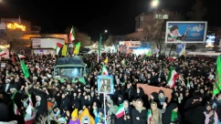 برگزاری مراسم عقد زوج جوان در اجتماع شبانه مردم قوچان