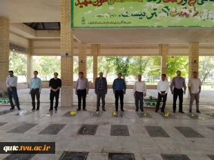 غبارروبی مزار شهدا با حضور جمعی از کارکنان انجام شد
 3