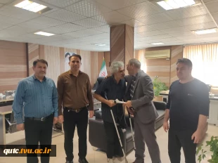 تجلیل از جانباز ۷۰ درصد و راوی دفاع مقدس در دانشکده 2