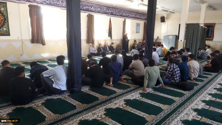 در راستای بزرگداشت آغاز سال تحصیلی جدید، مراسم اهتزاز پرچم همزمان با اقامه نماز ظهر و عصر در ساختمان شهید سلیمانی آموزشکده قوچان برگزار شد.  6