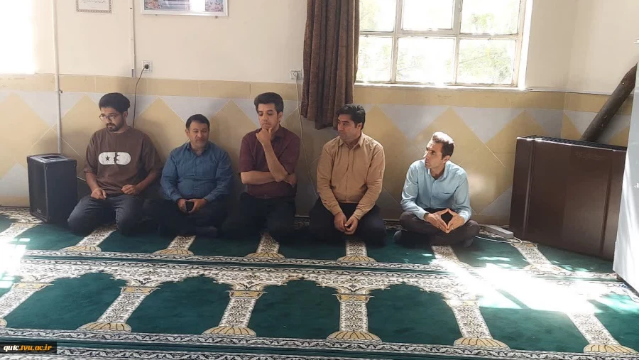 در راستای بزرگداشت آغاز سال تحصیلی جدید، مراسم اهتزاز پرچم همزمان با اقامه نماز ظهر و عصر در ساختمان شهید سلیمانی آموزشکده قوچان برگزار شد.  8