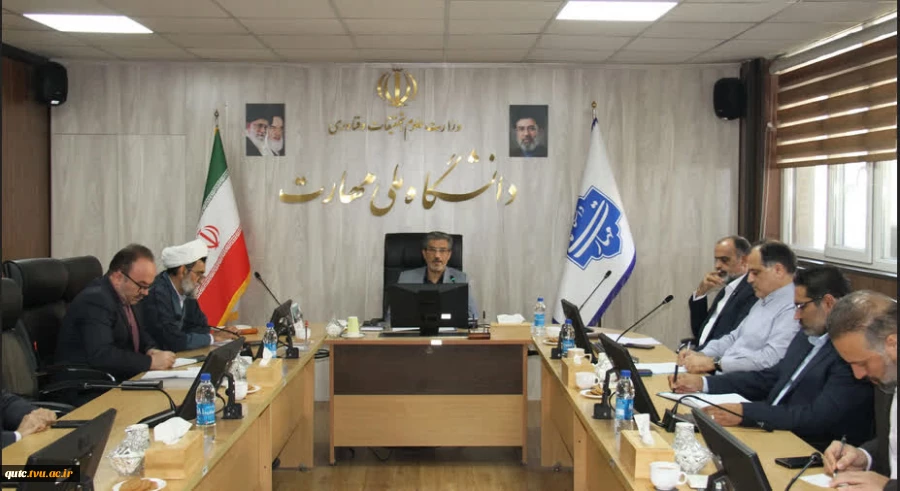 تأکید سرپرست دانشگاه ملی مهارت بر ارتقای کیفیت آموزش و نظارت مستمر بر فرایندهای آموزشی
  
 2