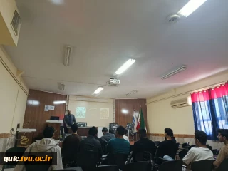  برگزاری سمینار پیشرفت‌های صنعت آسانسور و پله‌برقی در آموزشکده قوچان